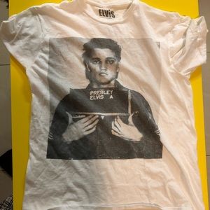 Elvis mugshot shirt. Urban outfitters. Large.